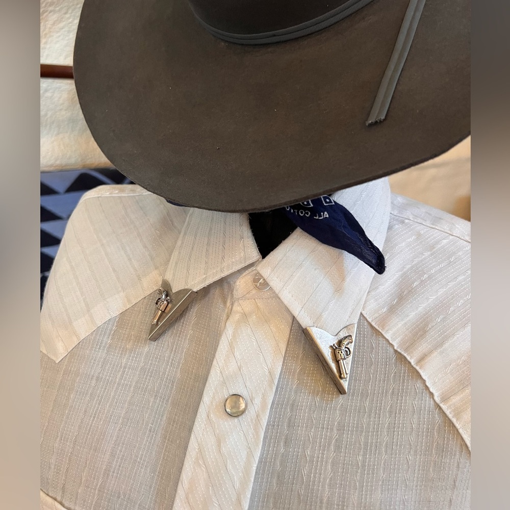 Vintage Millers Western Wear Men’s Pearl snap shirt. Size large